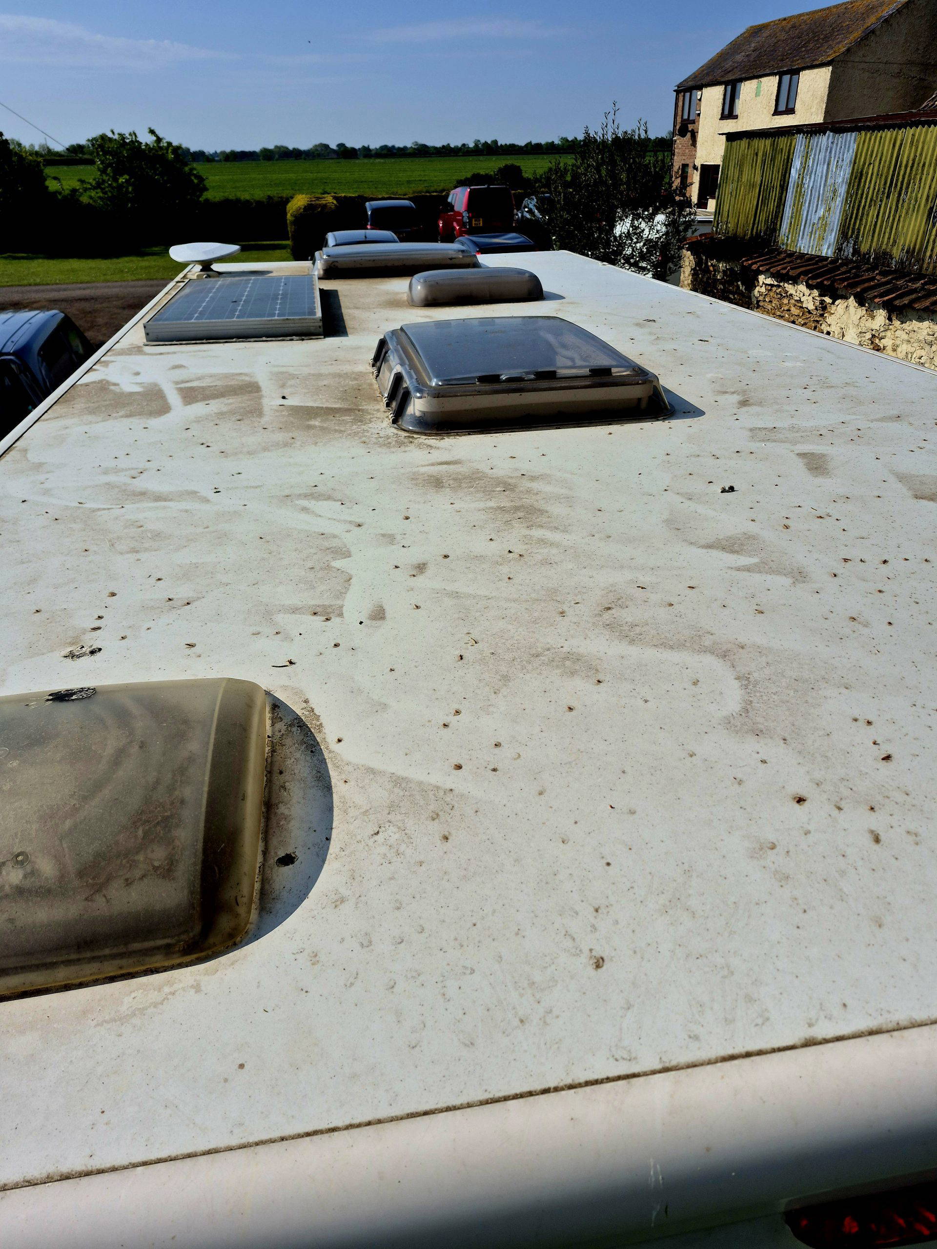 Before - Clean caravan roof - Lomax Caravan Valeting
